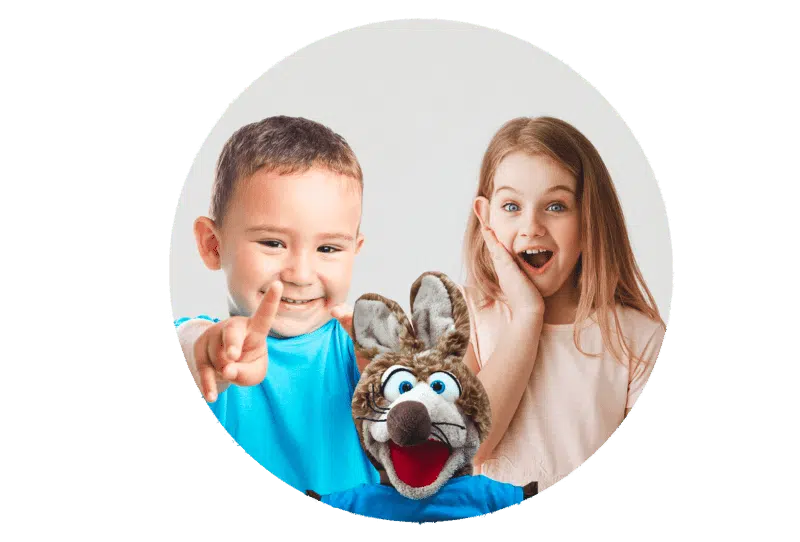 Enfants du groupe Puppet en cours d'anglais et espagnol